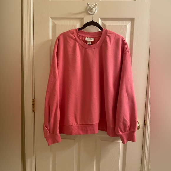 MONKI oversized cropped sweatshirt in baby pink - Picture 6 of 8